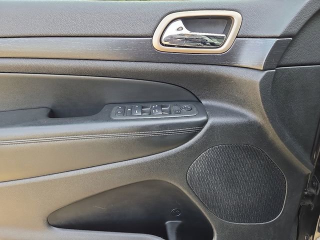 Used 2014 Jeep Grand Cherokee Laredo w/ All Weather Capability Group image 16