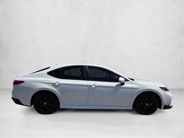 Certified 2025 Toyota Camry SE FWD image 4