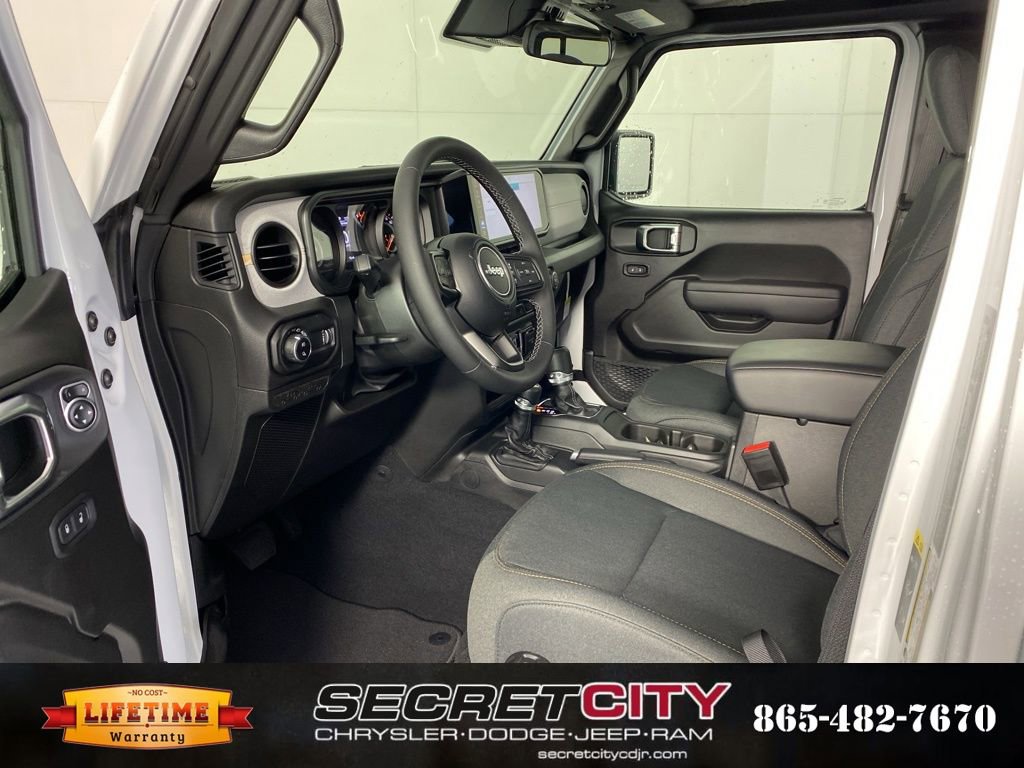 New 2025 Jeep Gladiator Sport image 11