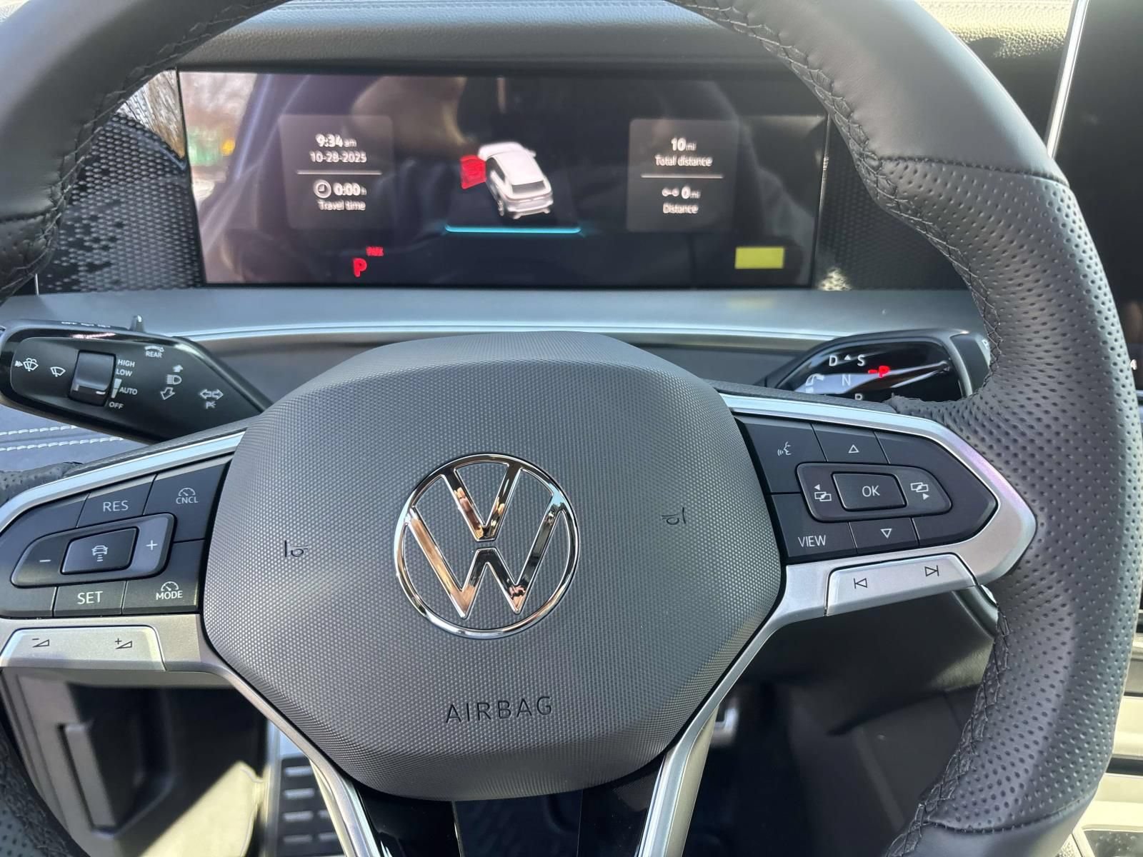 New 2026 Volkswagen Tiguan SE R-Line AWD/4WD image 17