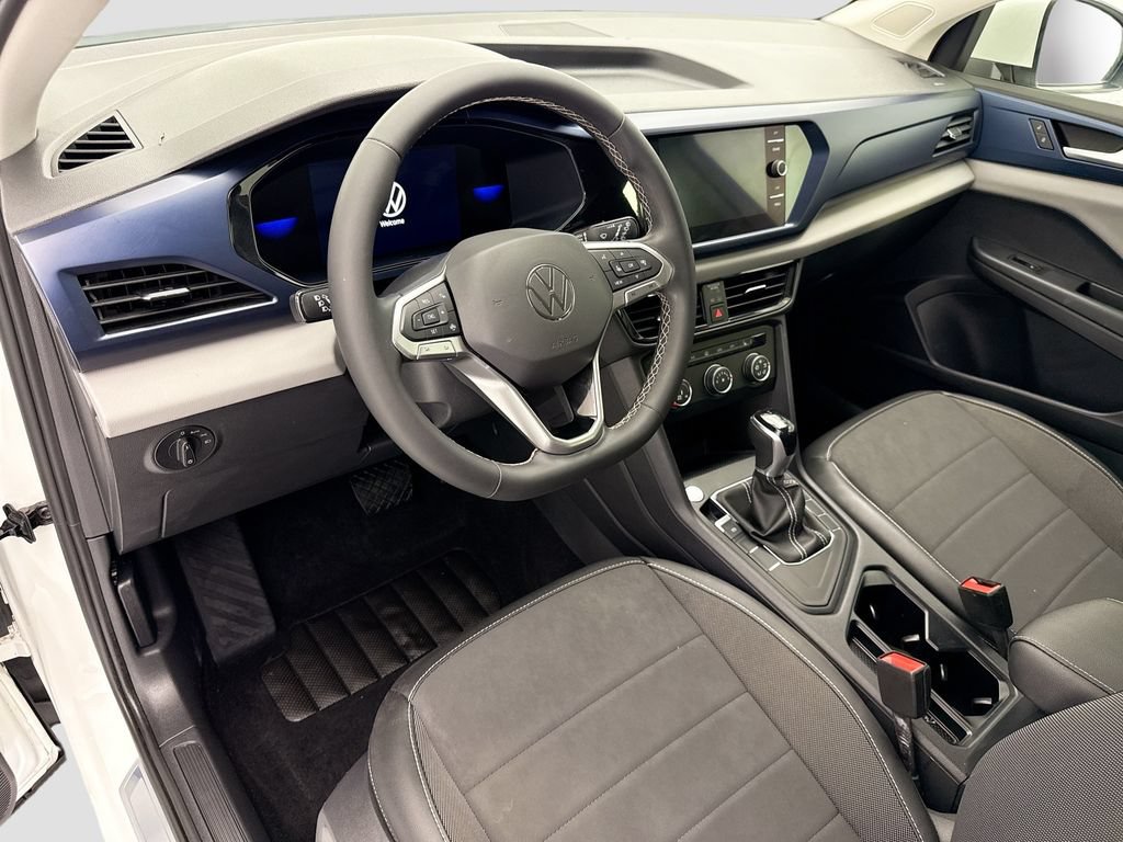 Used 2022 Volkswagen Taos SE FWD image 9
