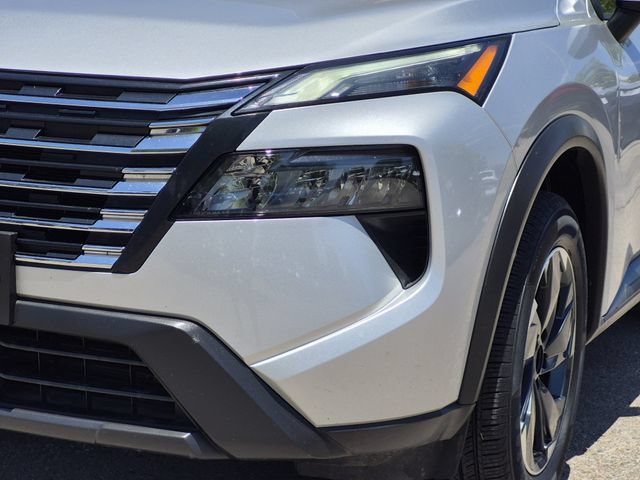 Certified 2024 Nissan Rogue SV AWD/4WD image 5