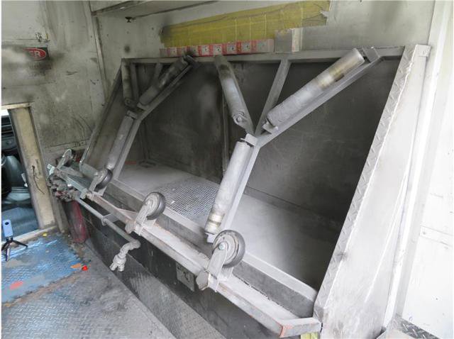 Used 2015 Chevrolet Express 3500 image 11