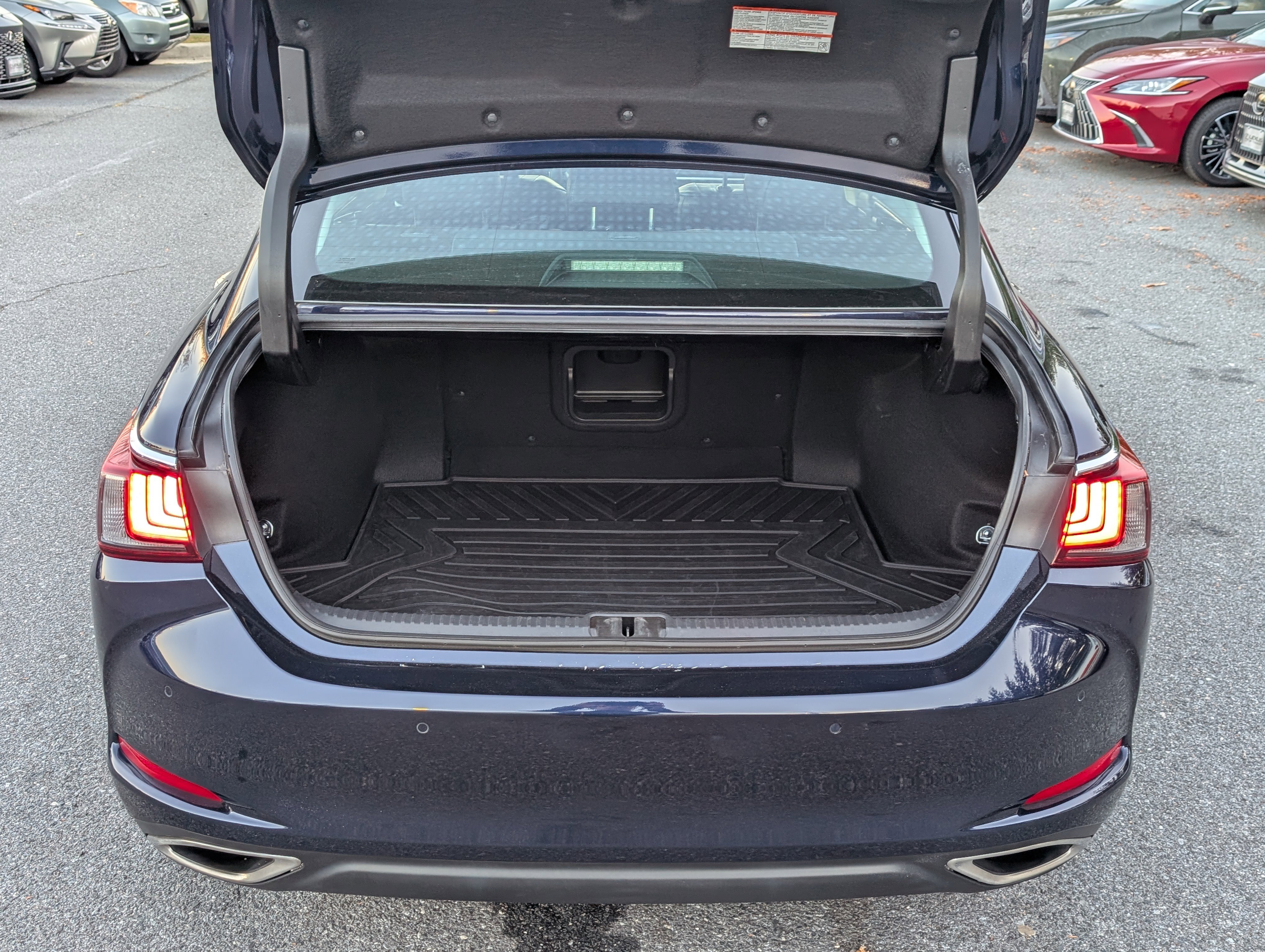 Certified 2019 Lexus ES 350 w/ Accessory Package image 13