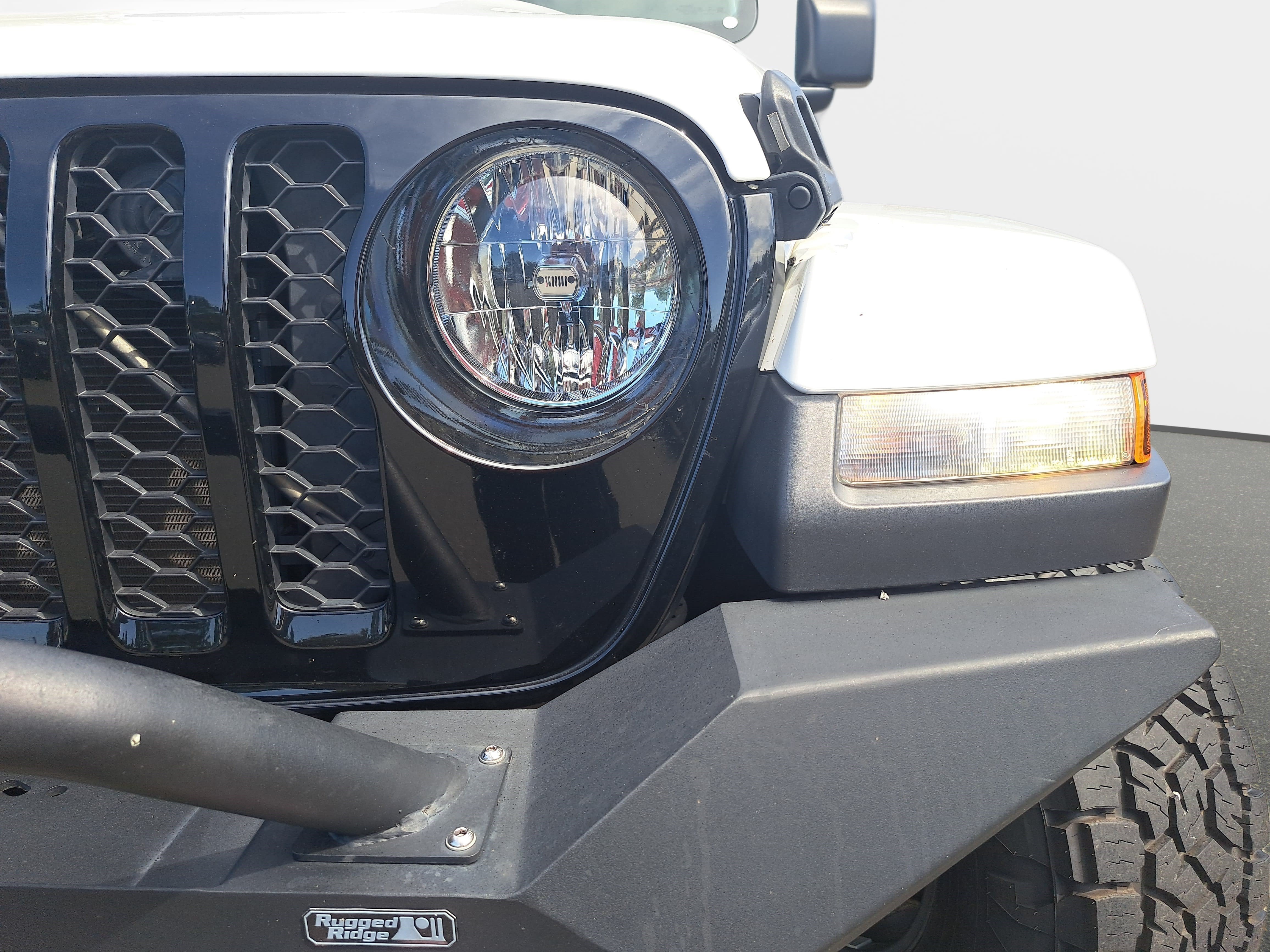 Used 2022 Jeep Gladiator Overland AWD/4WD image 28