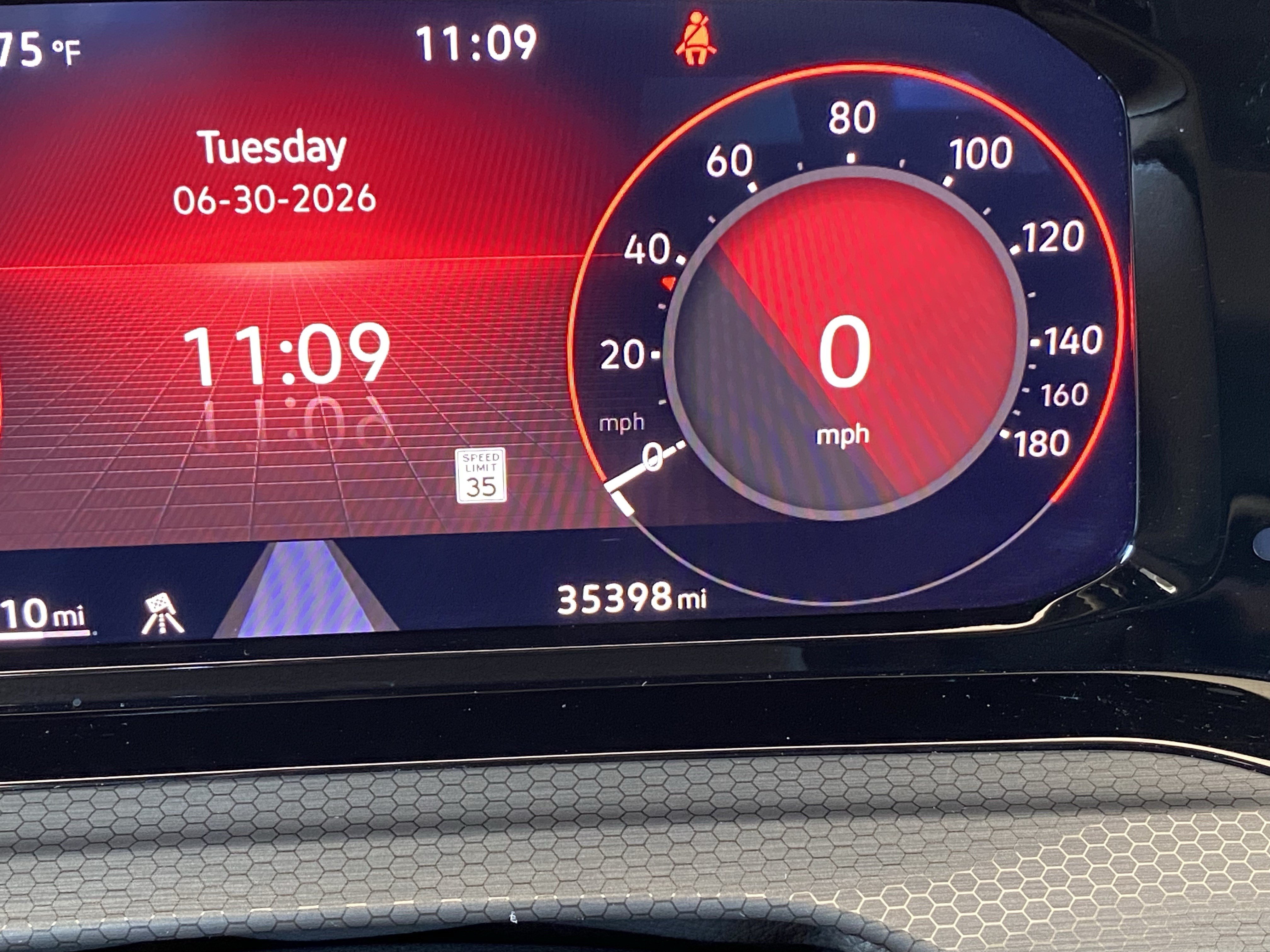 Certified 2022 Volkswagen GTI SE FWD image 5