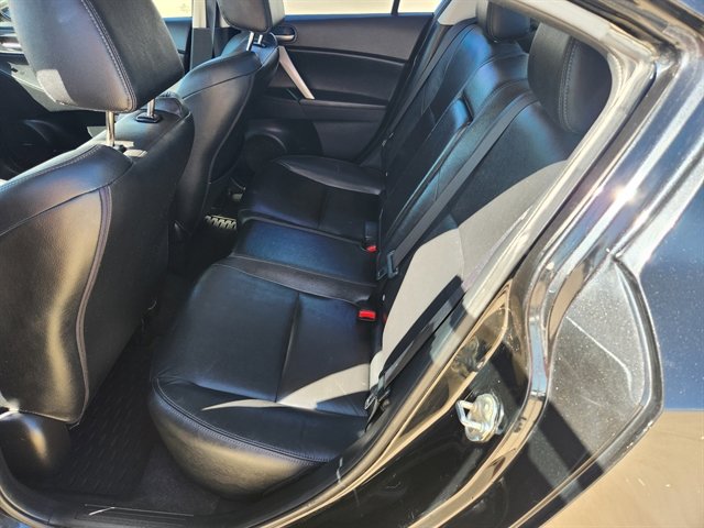 Used 2013 MAZDA MAZDA3 i Grand Touring w/ Tech Pkg FWD image 6