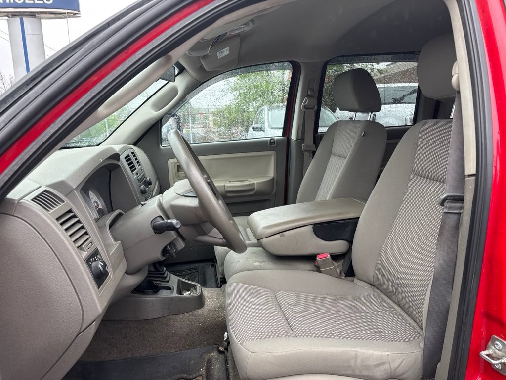 Used 2007 Dodge Dakota SLT w/ Trailer Tow Group AWD/4WD image 9