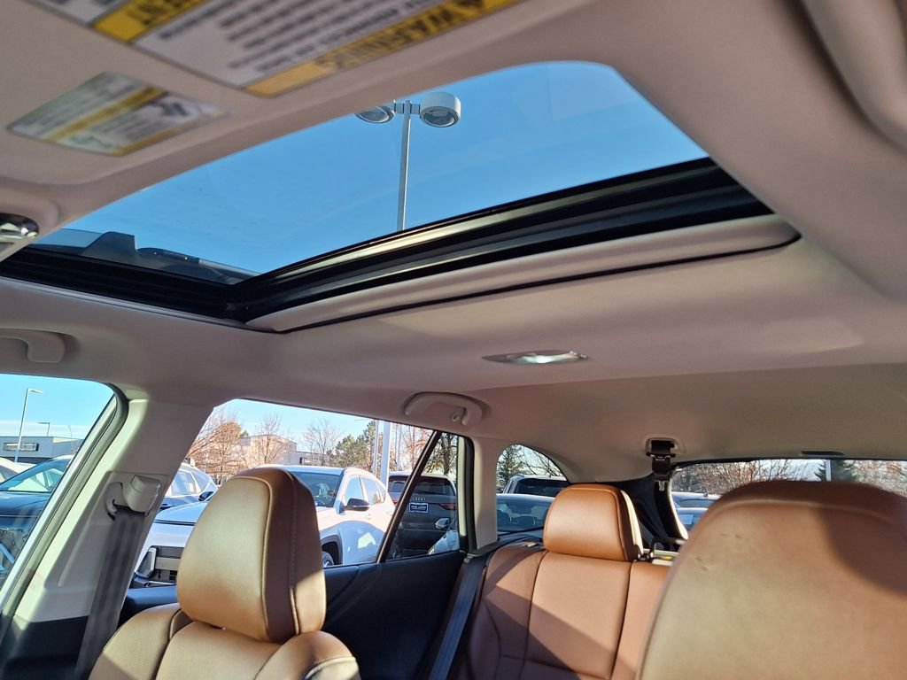 Used 2022 Subaru Outback Touring w/ Popular Package #2 image 26