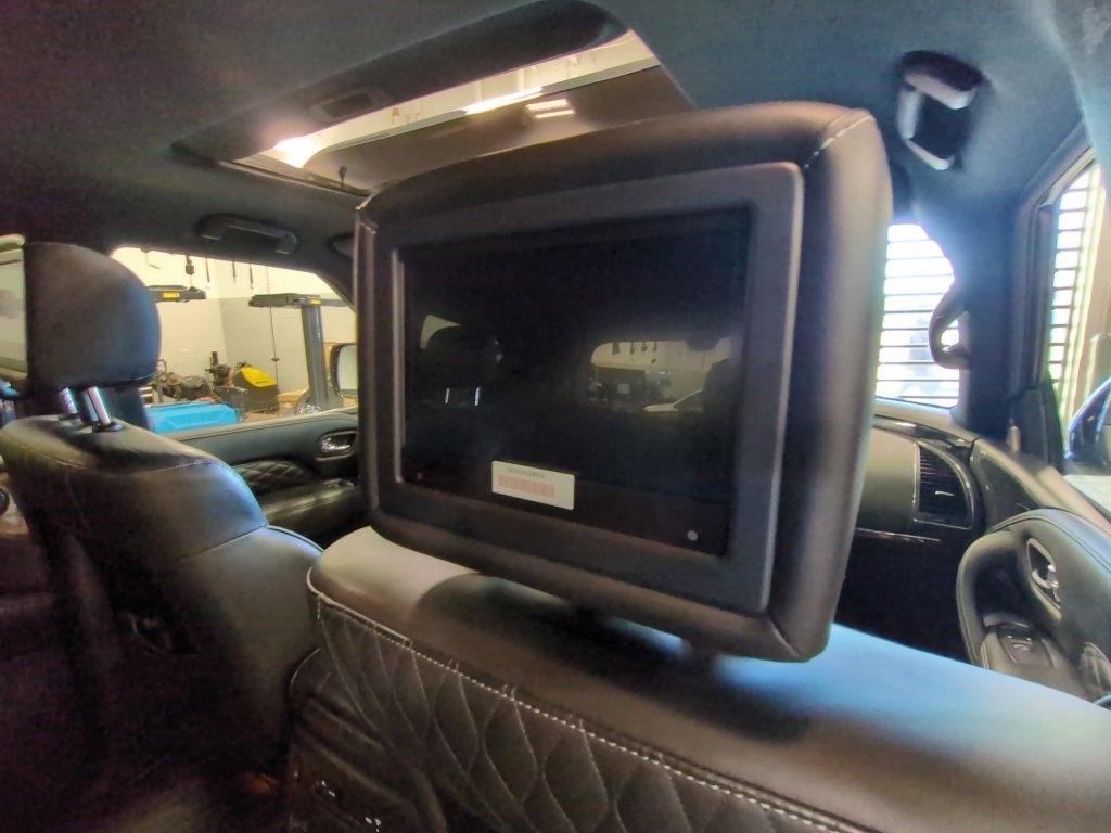 Used 2021 INFINITI QX80 Sensory w/ All-Season Package image 21