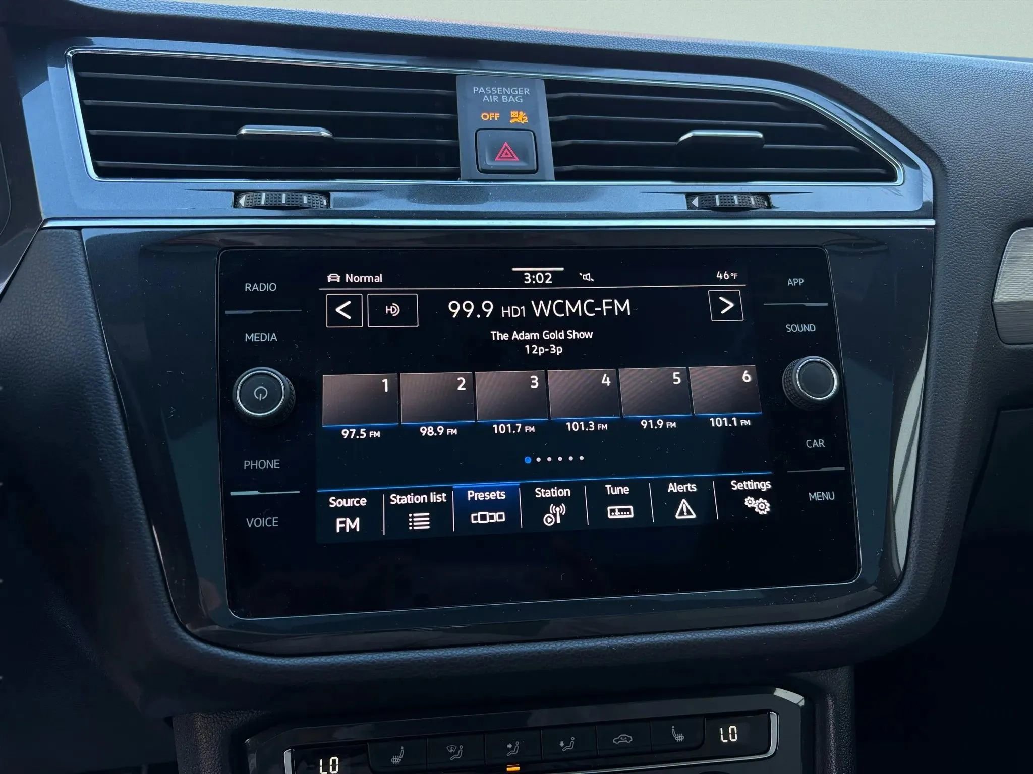 Used 2021 Volkswagen Tiguan SE R-Line w/ 3rd Row Seat Package image 49