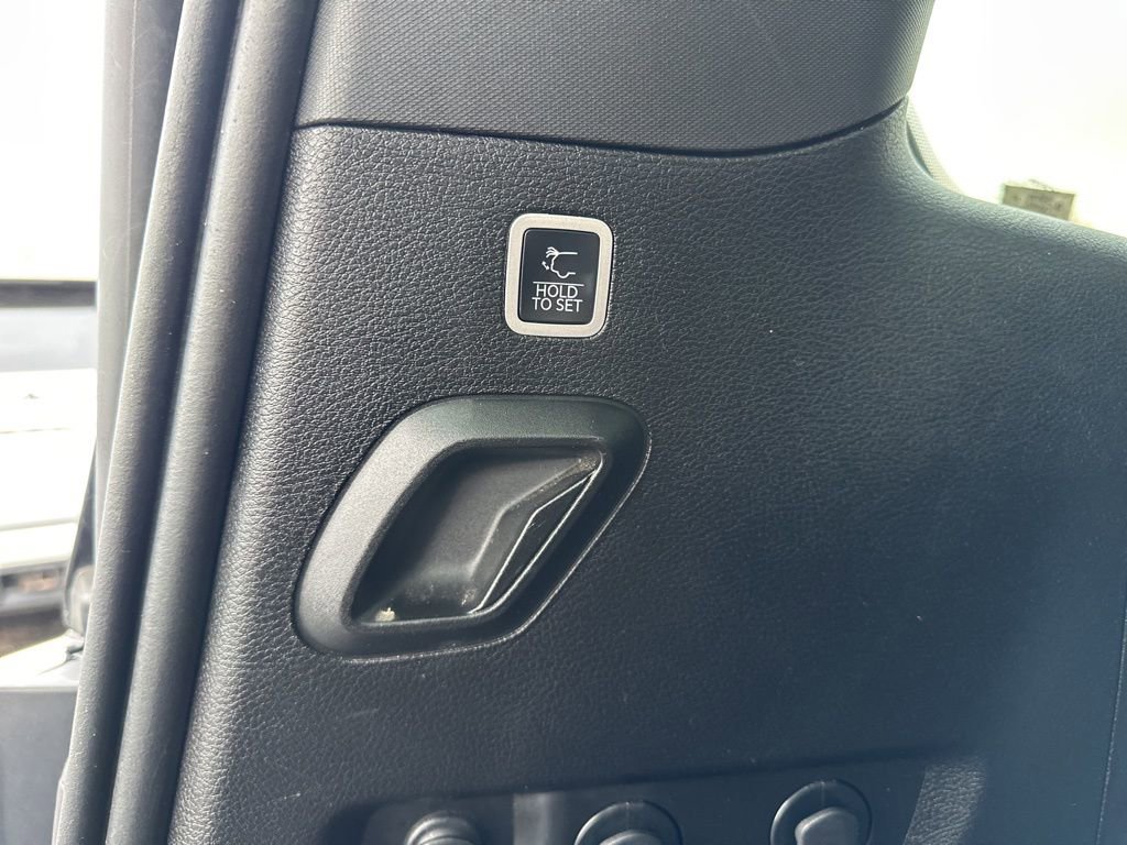 Used 2024 Jeep Wagoneer Series II image 16