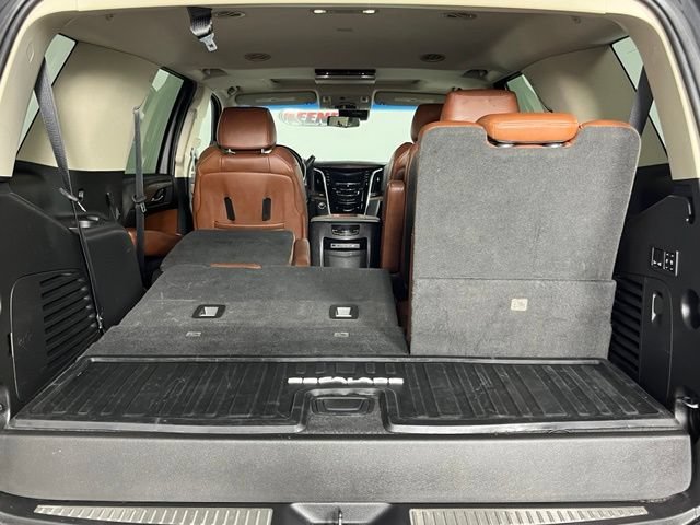 Used 2018 Cadillac Escalade Luxury AWD/4WD image 31