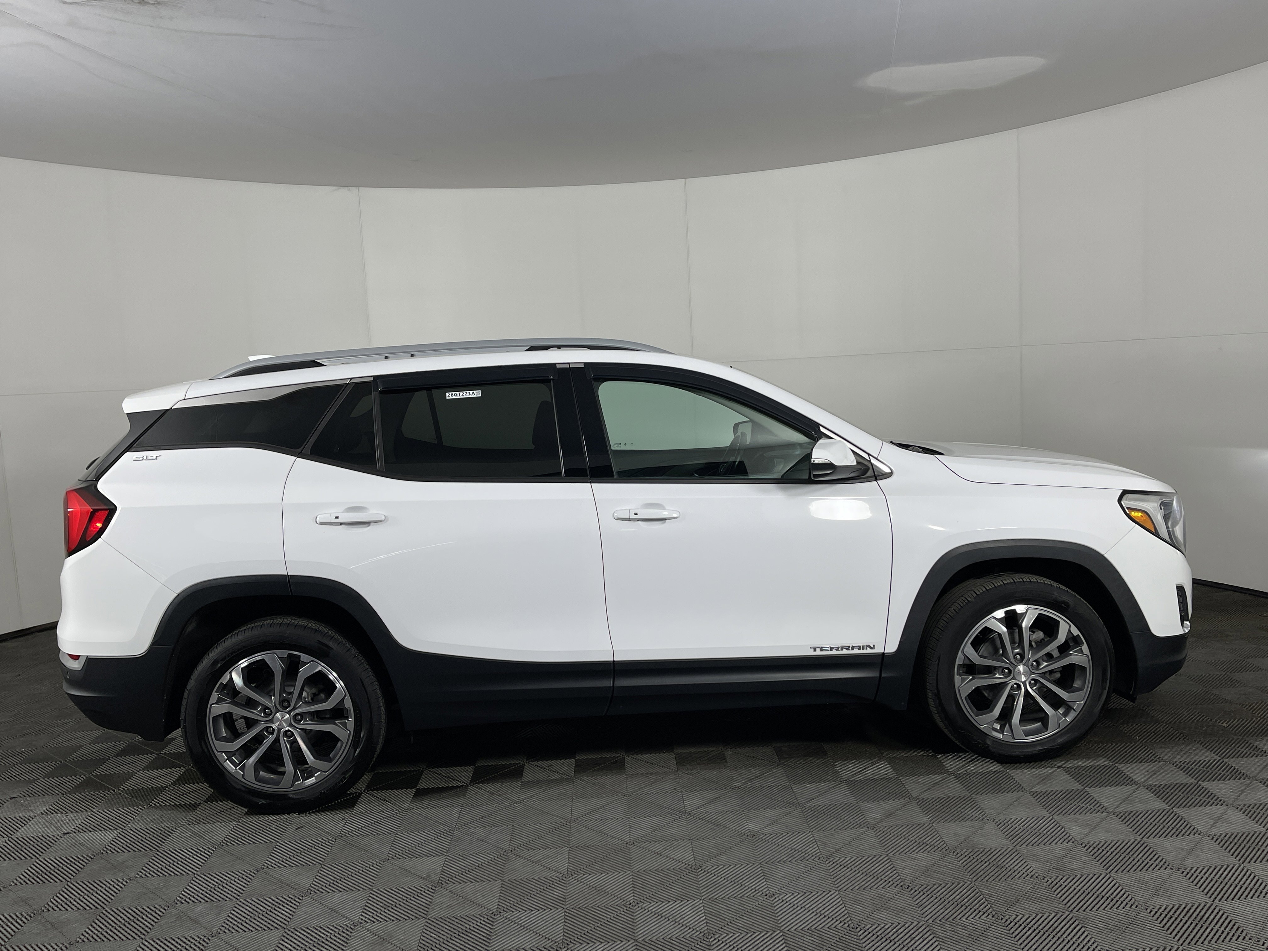 Used 2020 GMC Terrain SLT w/ Preferred Package image 5