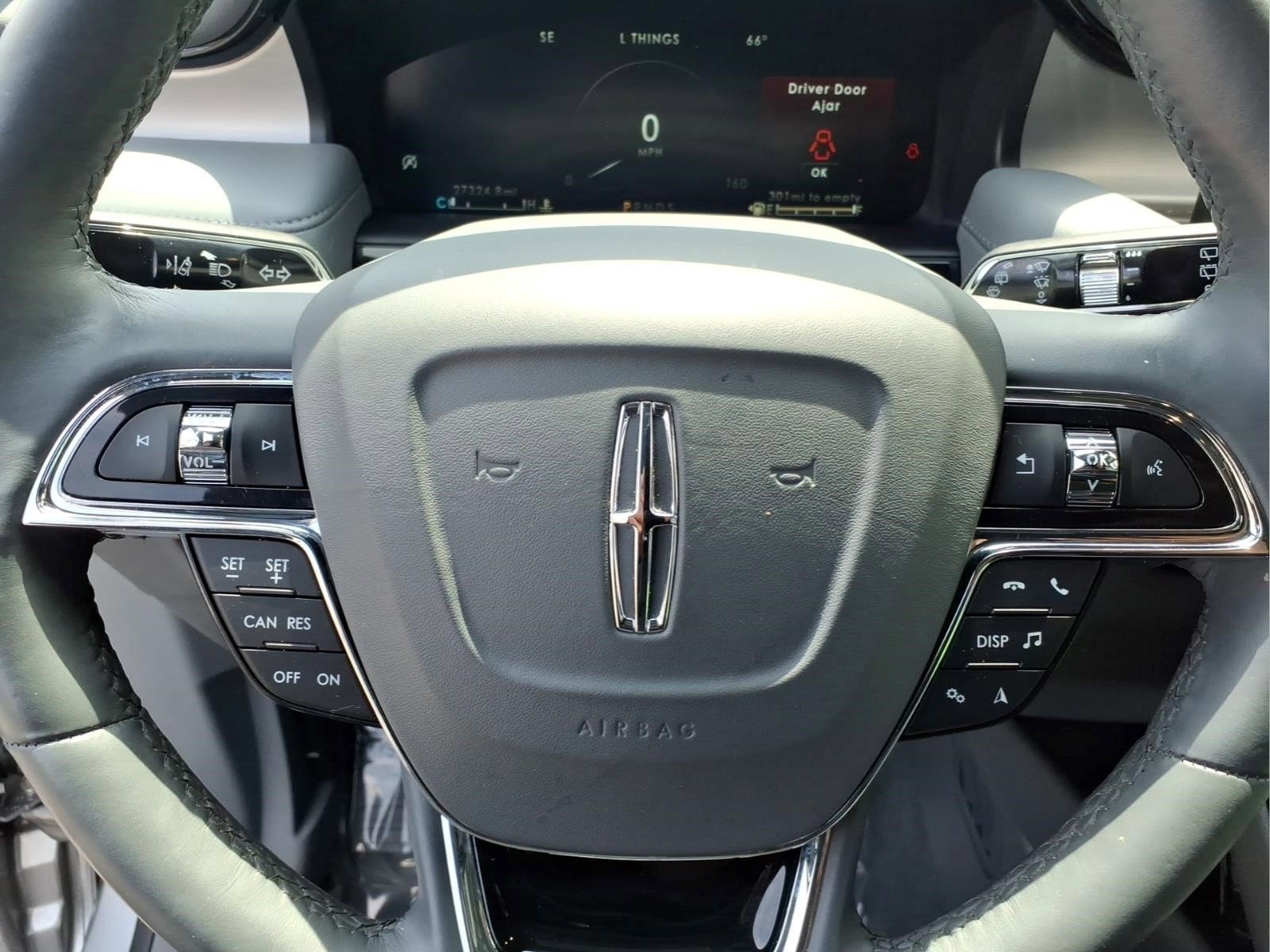 Certified 2023 Lincoln Nautilus Reserve AWD/4WD image 6