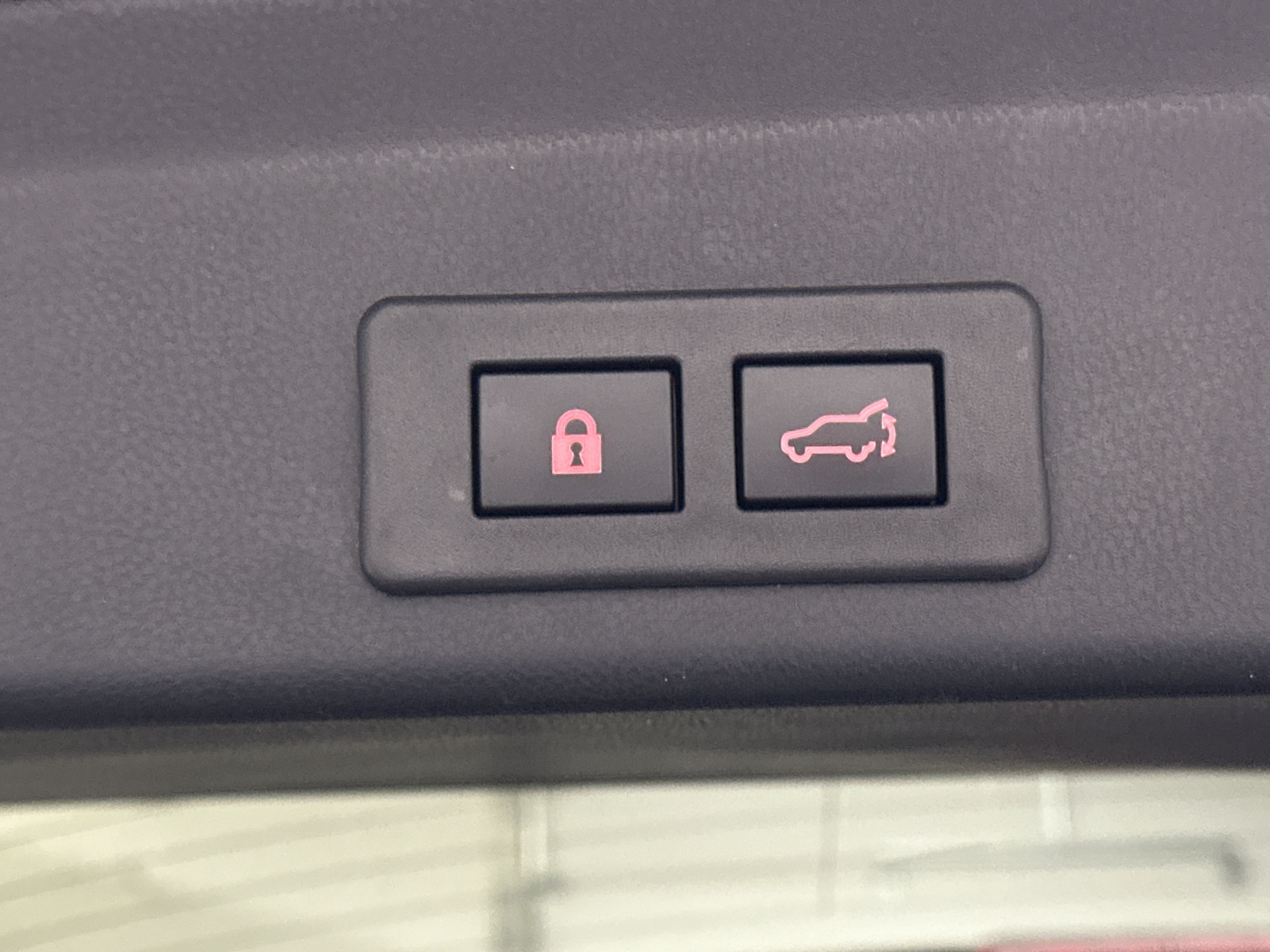 Used 2023 Subaru Ascent Touring AWD/4WD image 15