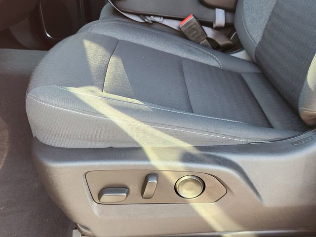 Used 2023 Chevrolet Silverado 1500 LT image 23