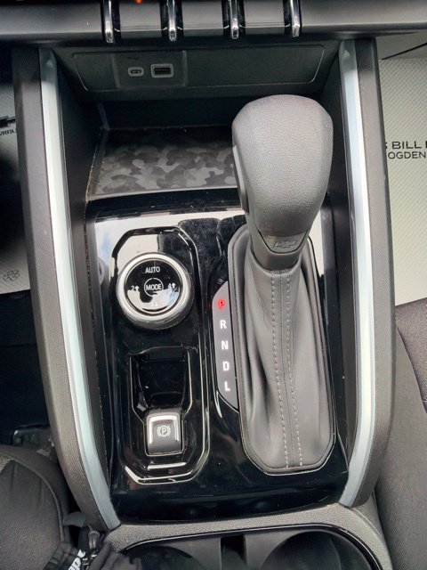Used 2024 Chevrolet Colorado Trail Boss w/ Advanced Trailering Package AWD/4WD image 18