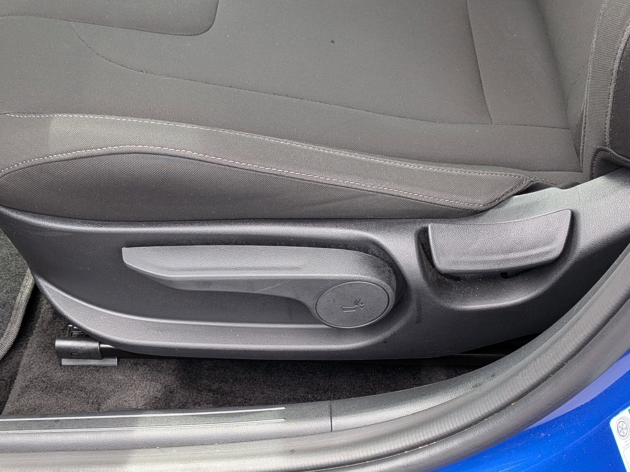 Used 2025 Hyundai Elantra SEL FWD image 15