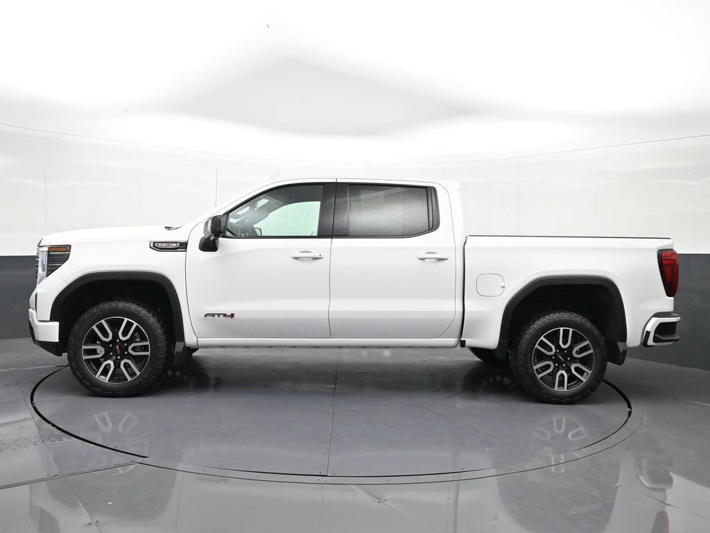 Used 2023 GMC Sierra 1500 AT4 AWD/4WD image 2