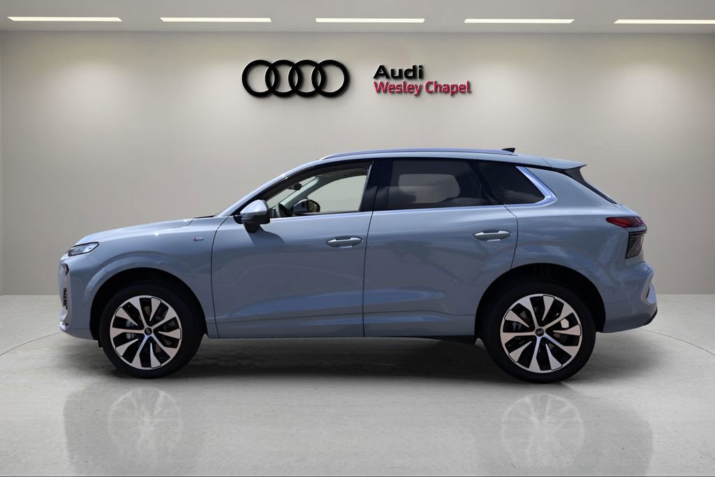 New 2026 Audi Q3 quattro 2.0T image 2