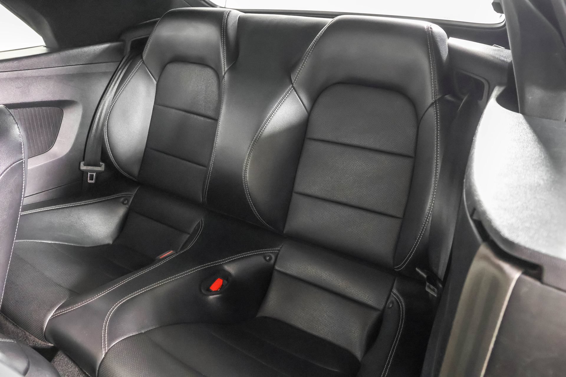 Used 2022 Ford Mustang Premium RWD image 36