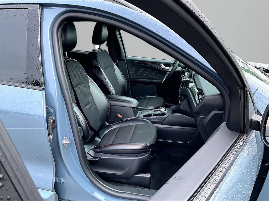 Used 2024 Ford Escape ST-Line w/ Equipment Group 301A FWD image 8
