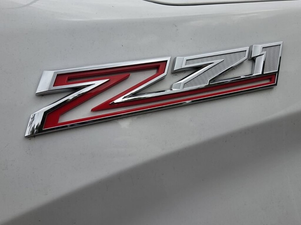 Used 2023 Chevrolet Silverado 1500 LTZ w/ LTZ Convenience Package II AWD/4WD image 5