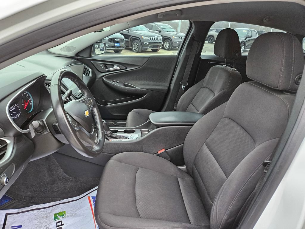 Used 2019 Chevrolet Malibu RS w/ LPO, Convenience Package 1 image 23