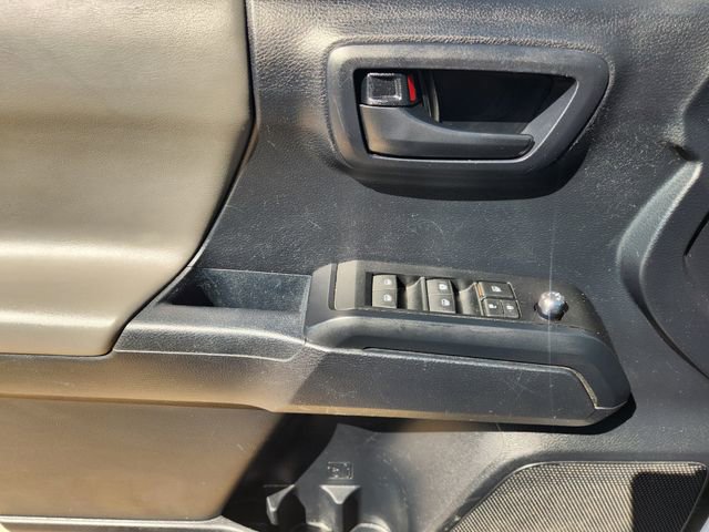 Used 2018 Toyota Tacoma SR w/ SR Convenience Package RWD image 17