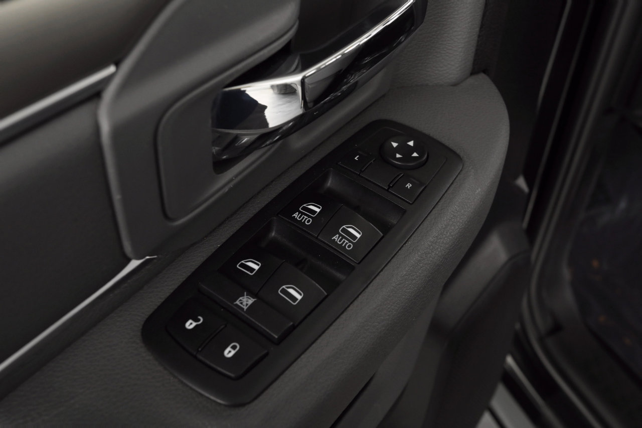 Used 2018 RAM 1500 Outdoorsman image 27