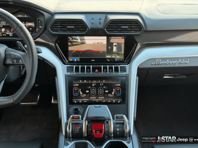 Used 2022 Lamborghini Urus AWD/4WD image 15