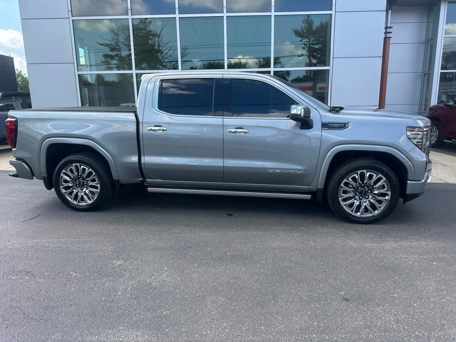 Used 2025 GMC Sierra 1500 Denali Ultimate AWD/4WD video 2