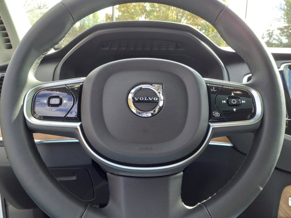 New 2025 Volvo XC90 T8 Plus w/ Protection Package Premier image 22