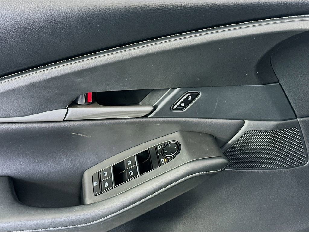 Used 2023 MAZDA CX-30 AWD 2.5 S w/ Select Package image 17