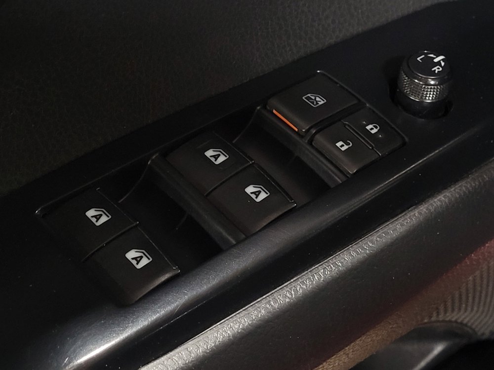 Used 2019 Toyota Camry LE image 27