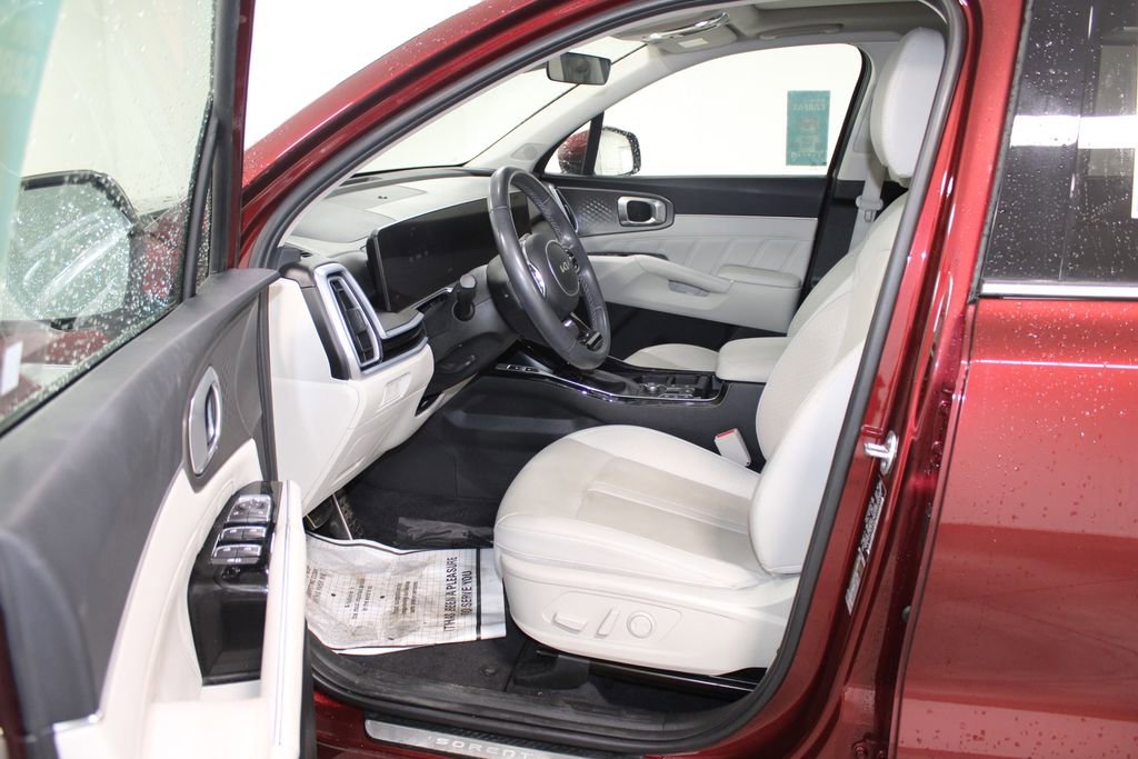 Used 2024 Kia Sorento SX image 19