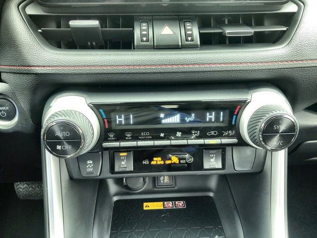 Used 2025 Toyota RAV4 XSE w/ Weather Package AWD/4WD image 18
