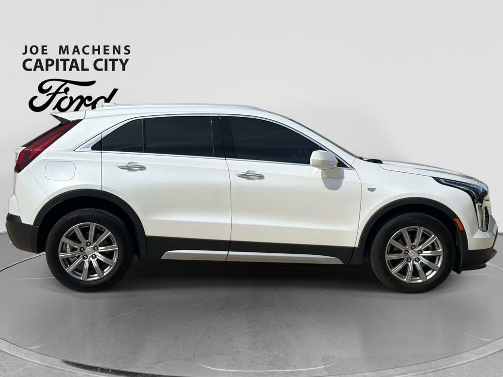 Used 2019 Cadillac XT4 Premium Luxury w/ Cold Weather Package FWD image 3