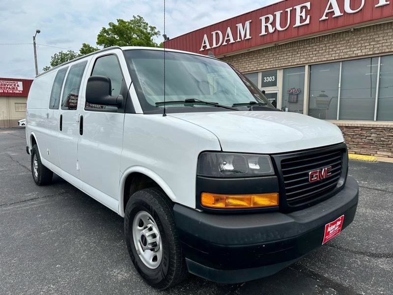 Used 2022 GMC Savana 2500 Extended w/ Driver Convenience Package RWD image 2