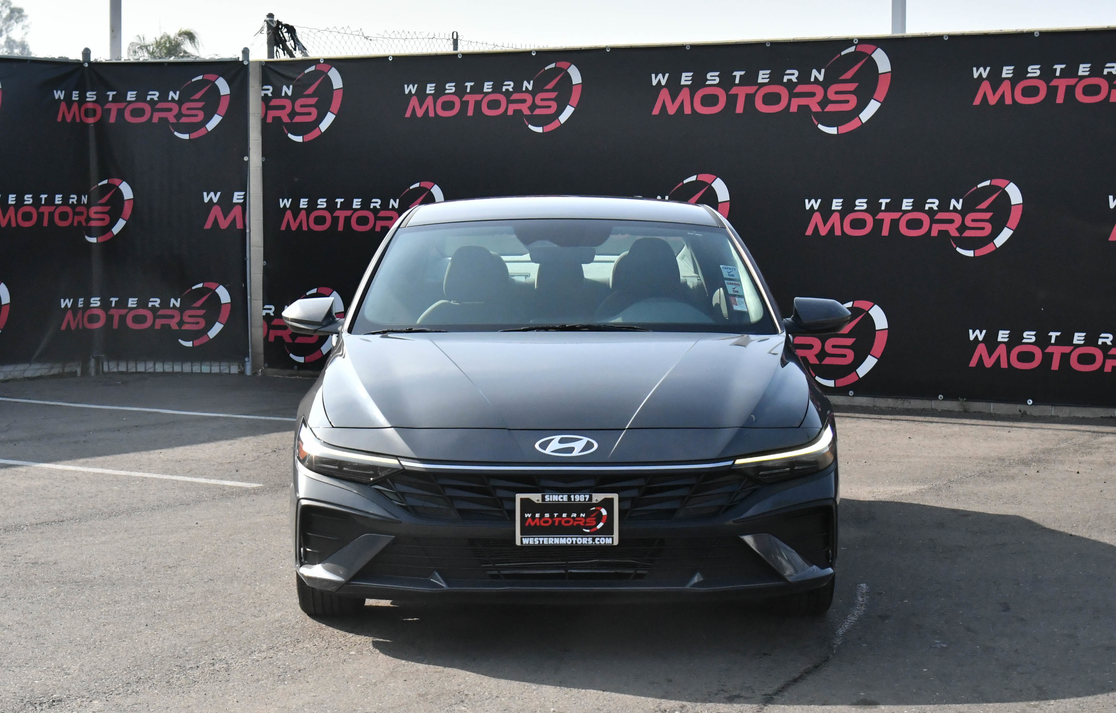 Used 2024 Hyundai Elantra SEL image 2