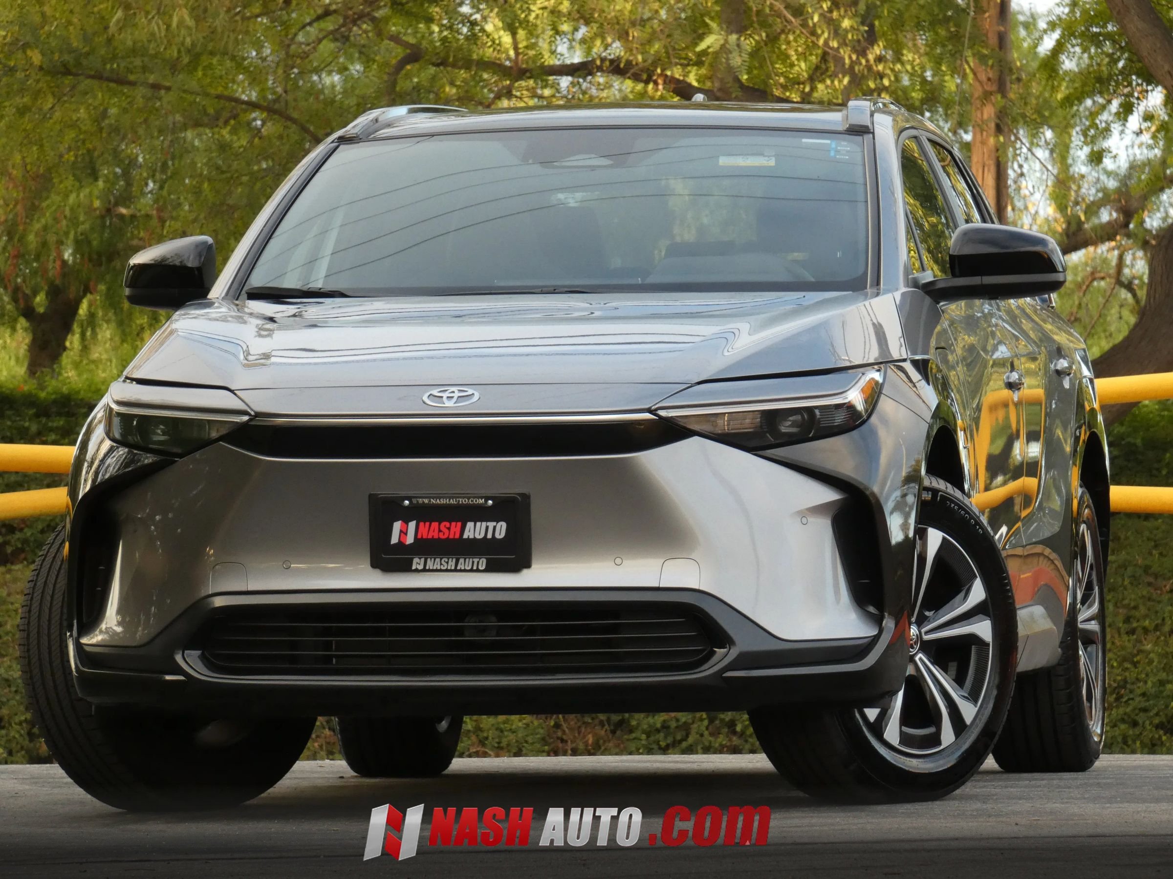 Used 2024 Toyota bZ4X AWD w/ Weather Package image 4