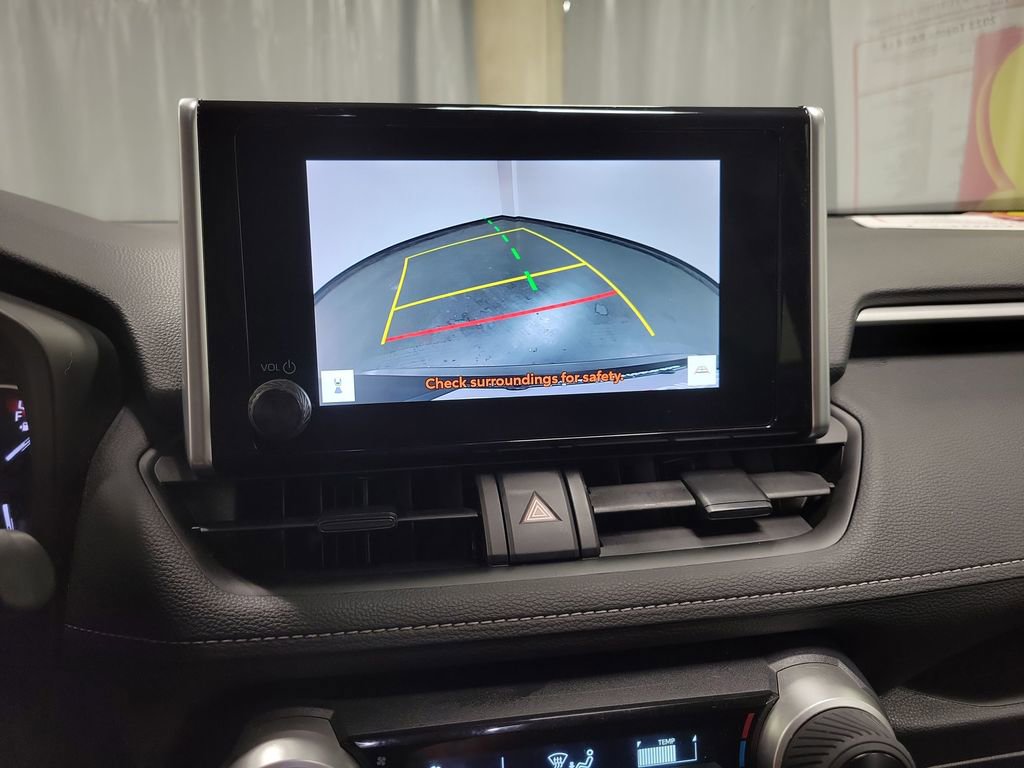 Used 2023 Toyota RAV4 LE FWD image 17