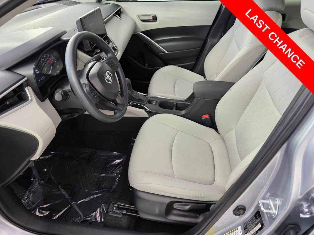 Used 2025 Toyota Corolla Cross L FWD image 9