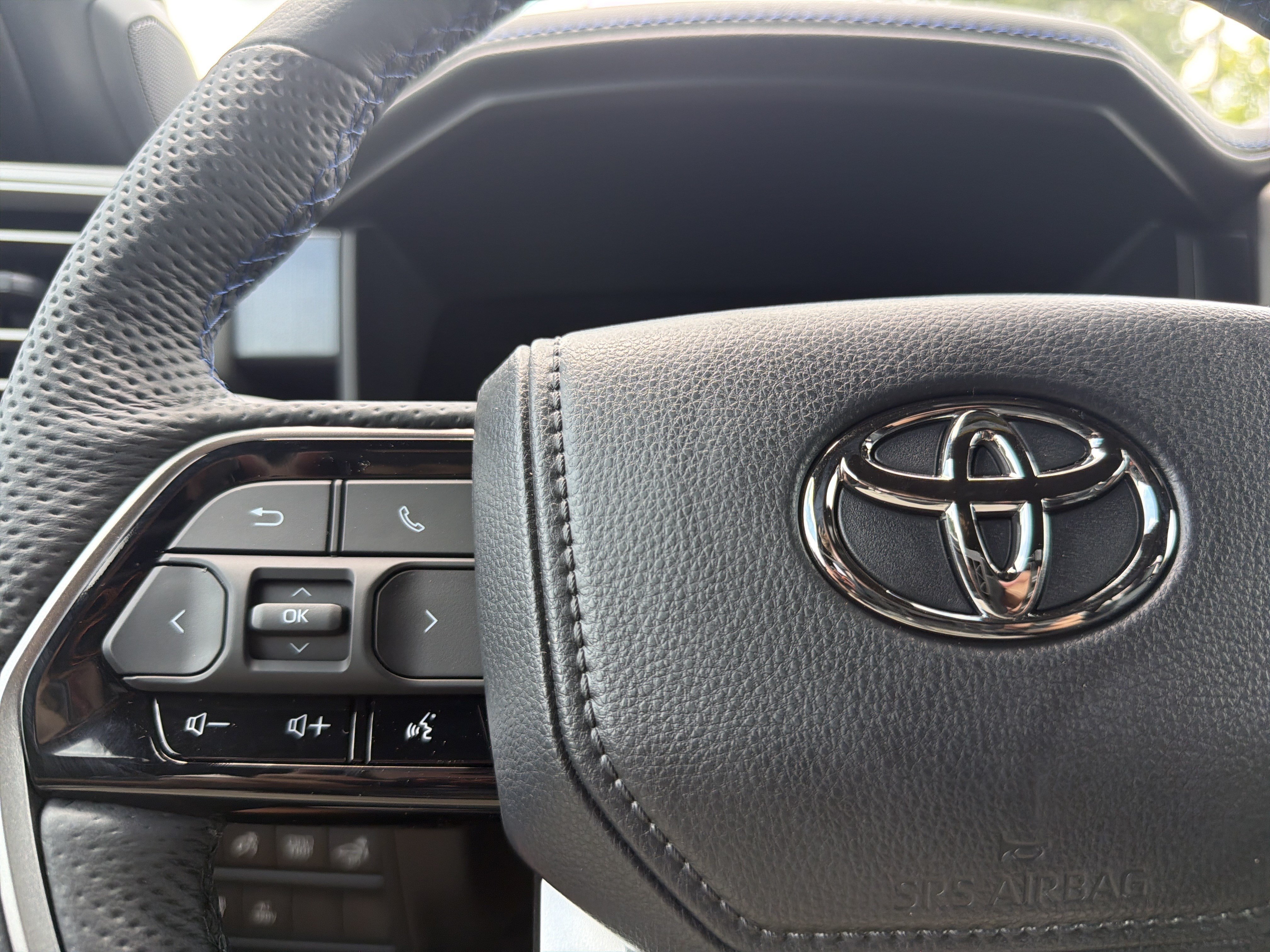 New 2026 Toyota Sequoia Platinum AWD/4WD image 27