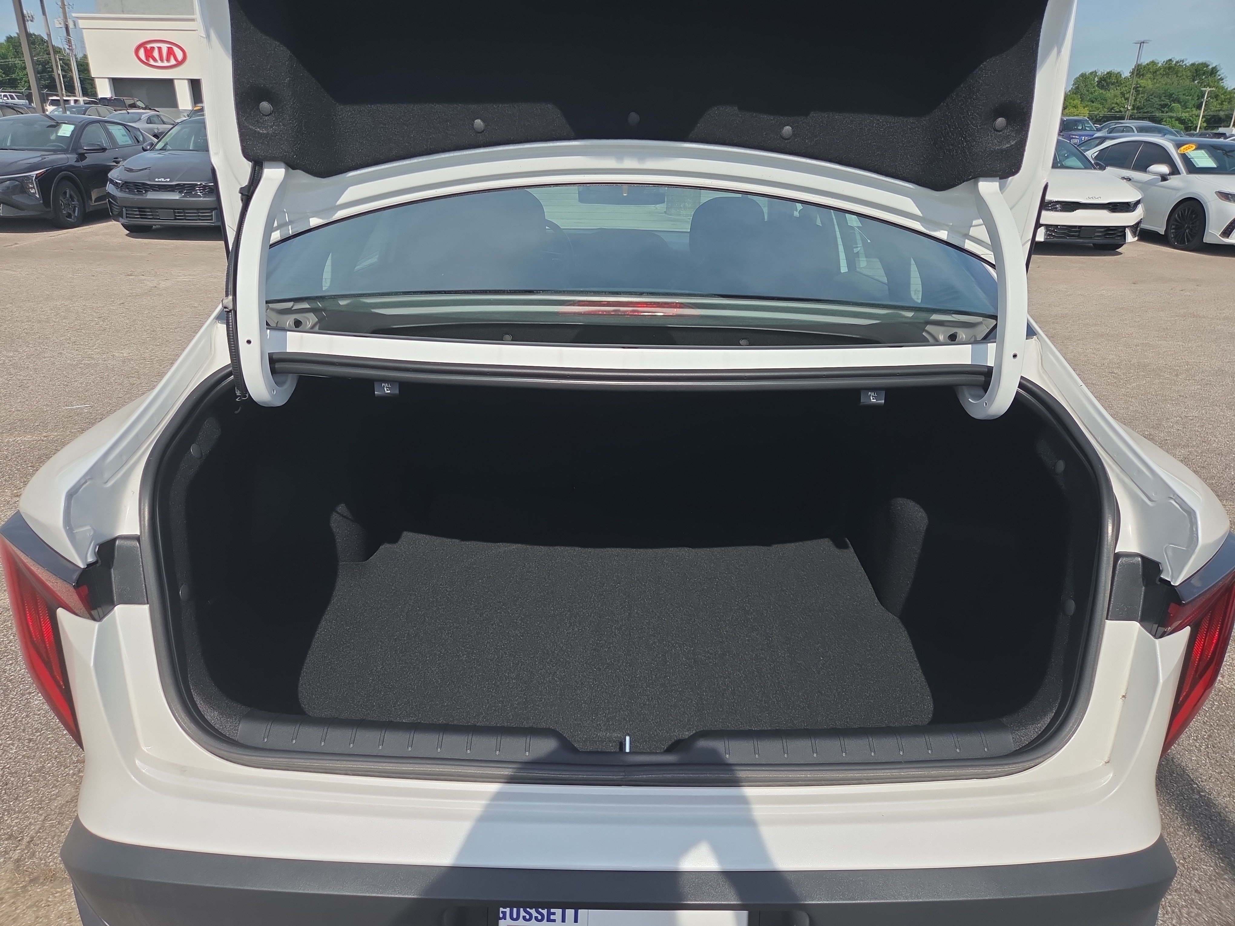 New 2026 Kia K4 FWD image 8