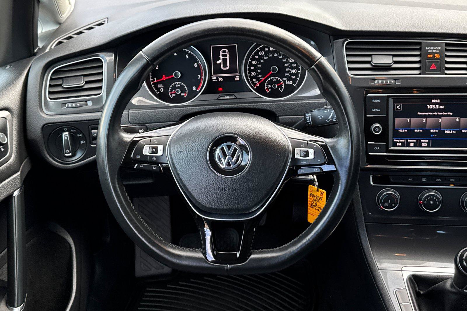 Used 2019 Volkswagen Golf S image 16