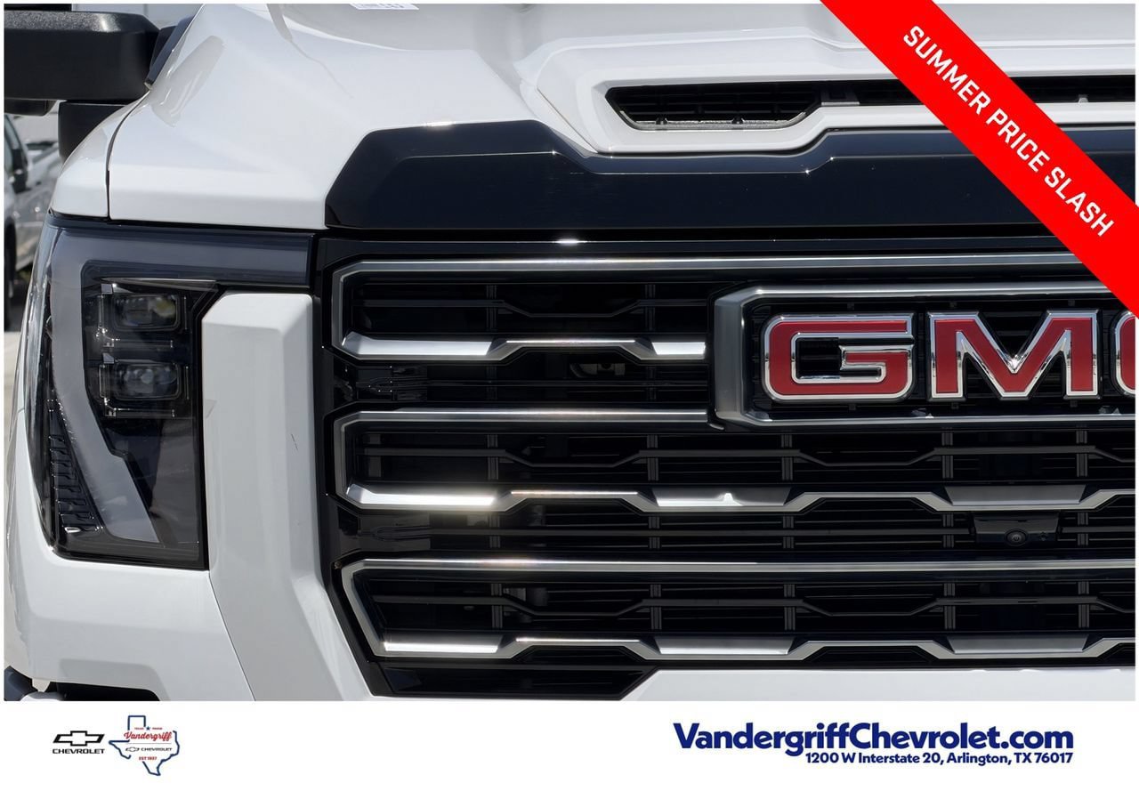 Certified 2025 GMC Sierra 2500 AT4 AWD/4WD image 8