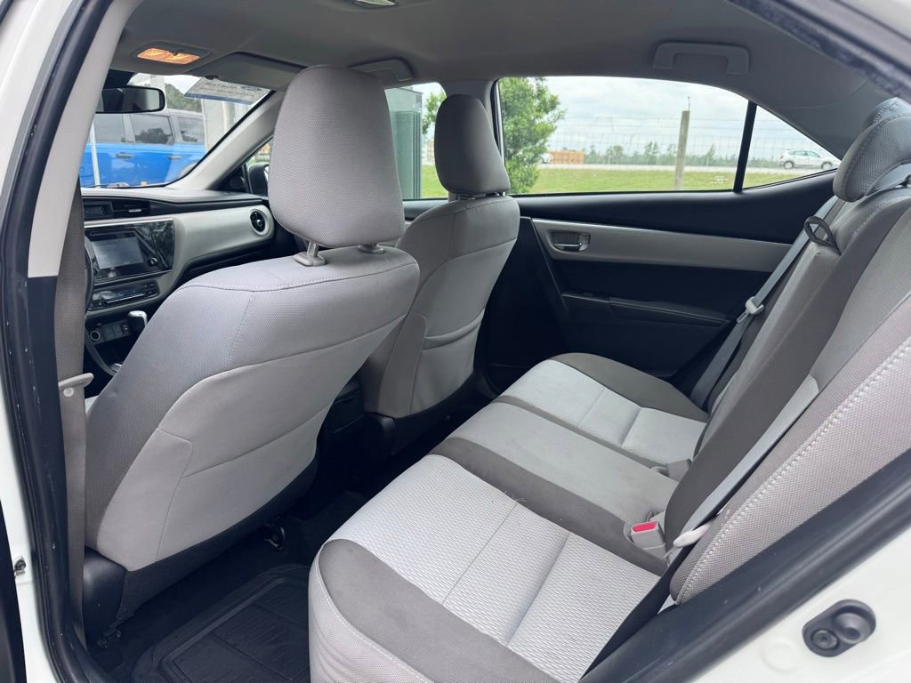 Used 2017 Toyota Corolla LE FWD image 12
