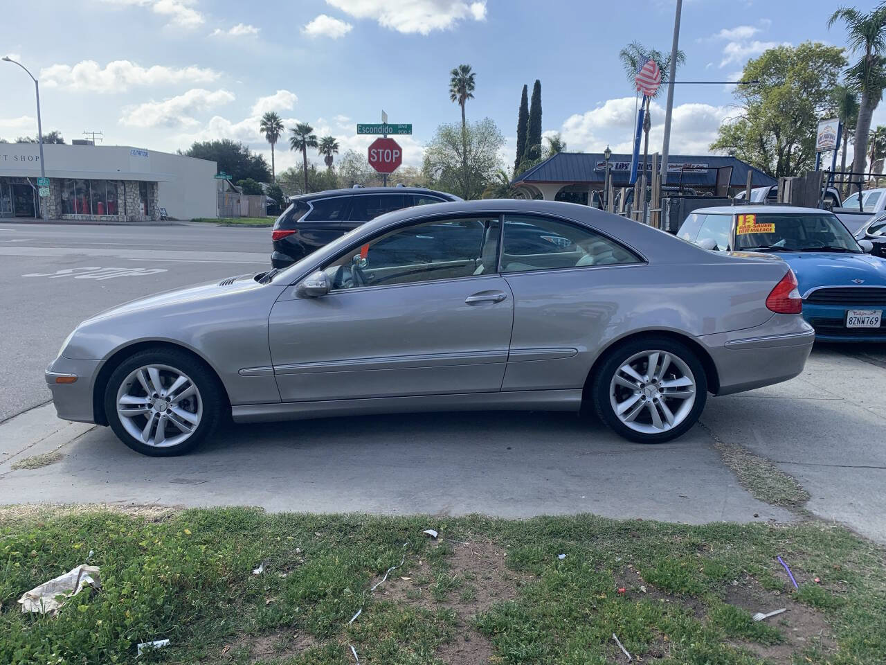 Used 2006 Mercedes-Benz CLK 350 Coupe image 2